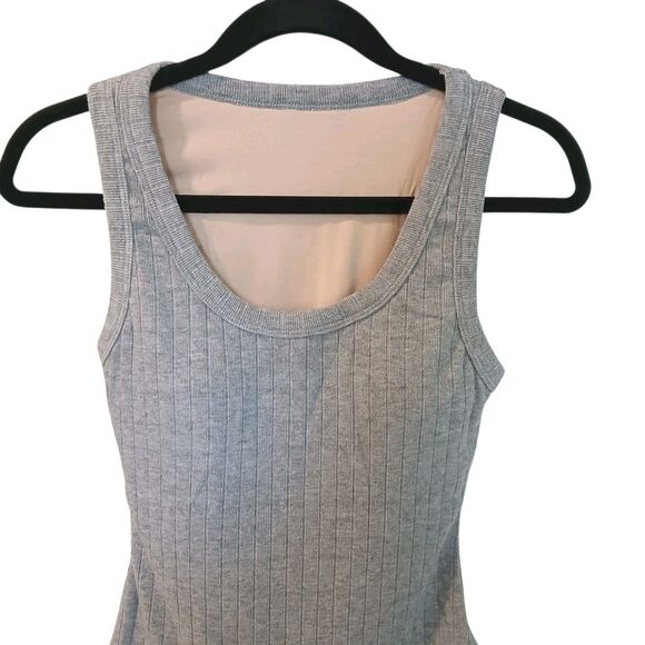 NWT Ogl Move Wide Rib Scoop Brami Tank Small Built-in Bra Stretch Minimalist - Picture 2 of 8